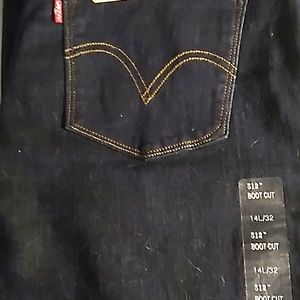 Women's new Levi jeans